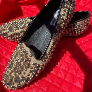 Steve Madden size 10 Leopard print with gold spikes flat shoes